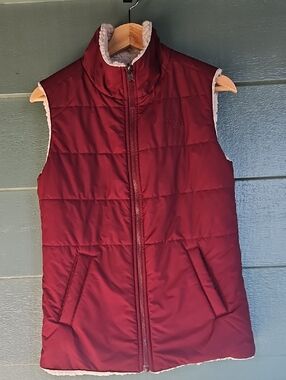 The North Face Burgundy Quilted Fleece-Lined Vest